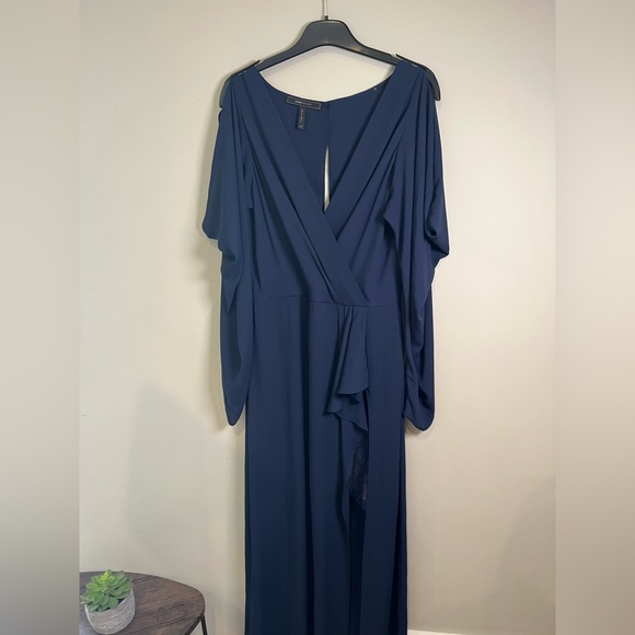 BCBGMAXAZRIA- Dark Navy Kiko Georgette Draped Sleeve Gown- Size 8 EUC - Picture 7 of 12